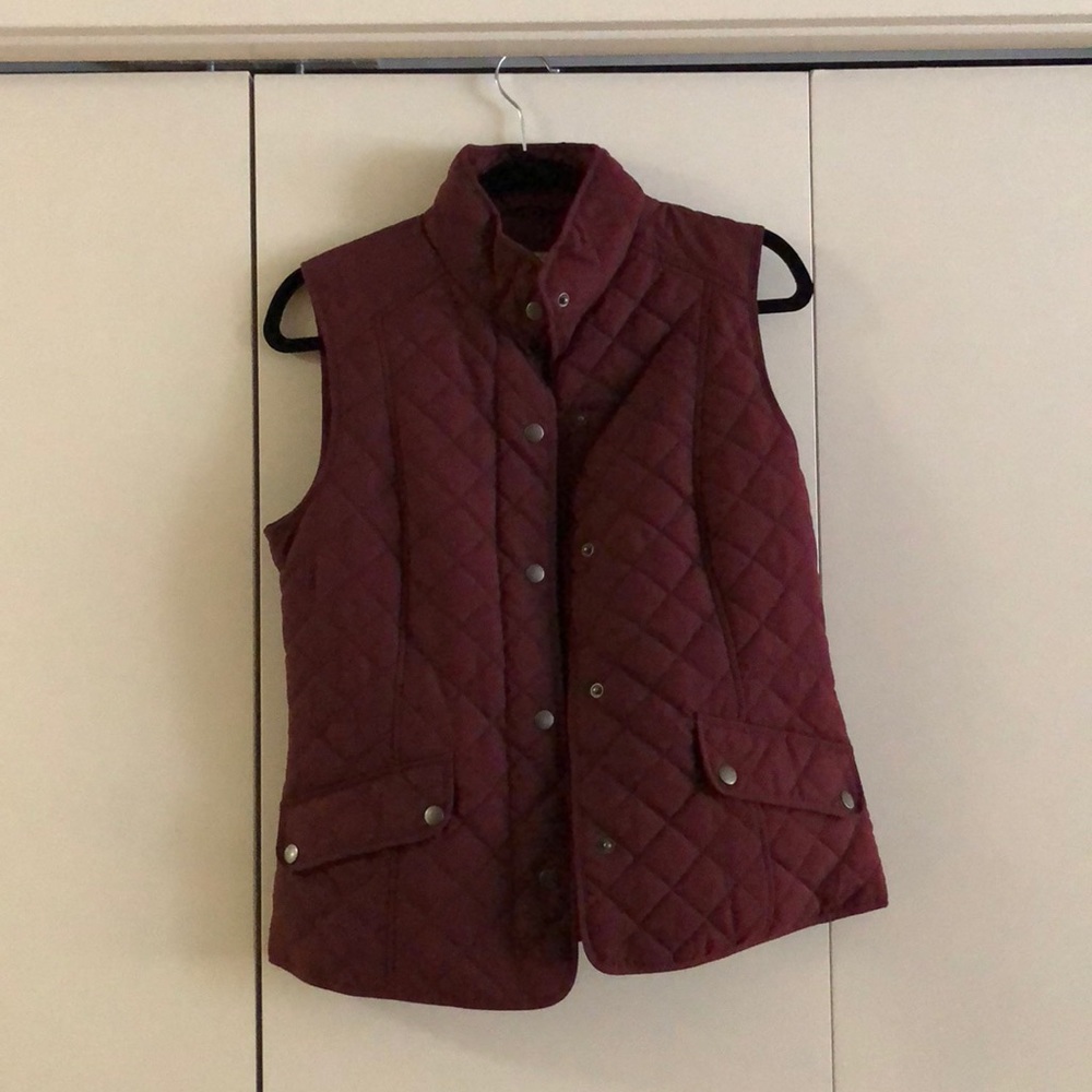 G.H. Bass Maroon Quilted Vest
